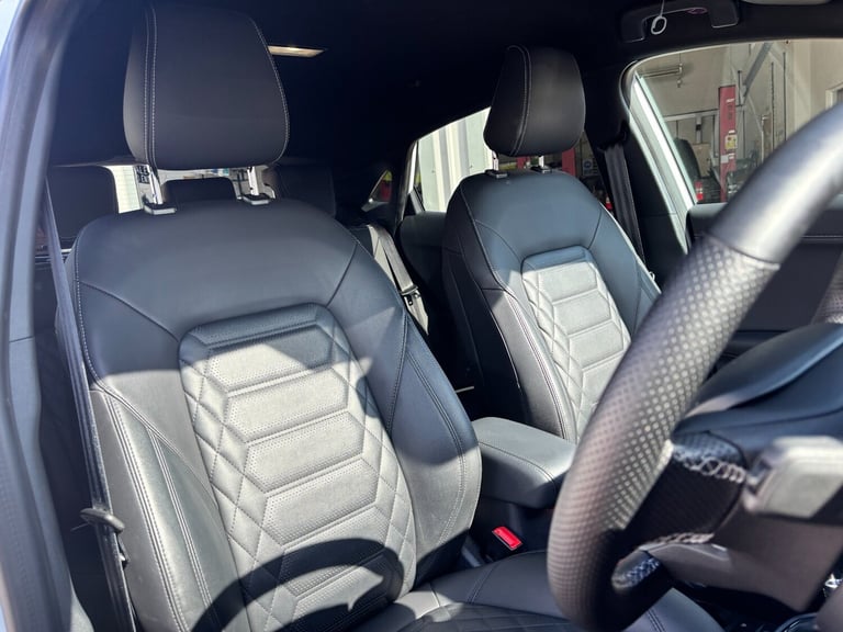 2023 Ford Puma 1.0 EcoBoost Hybrid mHEV 155 ST-Line Vignale 5dr Hatchback Petrol Manual