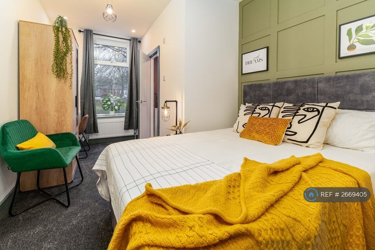 1 bedroom in Ferngrove House, Bury, BL9 (#2669405)