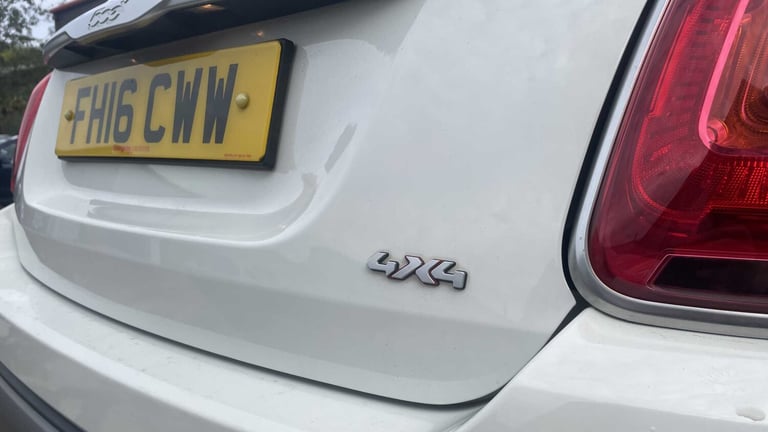 2016 Fiat 500X 2.0 Multijet 4x4 Cross 5dr Auto HATCHBACK DIESEL Automatic