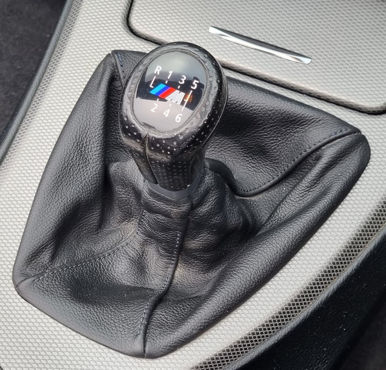 2010 BMW 3 Series 320i M SPORT CONVERTIBLE CONVERTIBLE Petrol Manual
