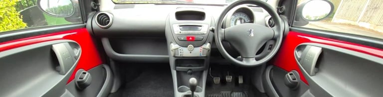 Tiny mileage - 2011 - Peugeot 107 URBAN 1.0 Petrol Manual 3 door