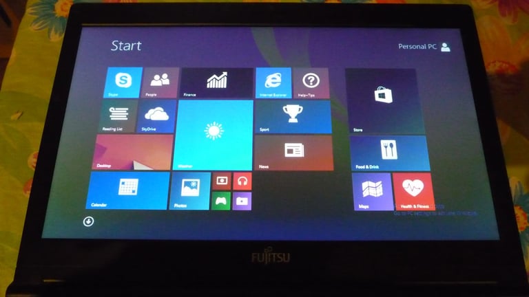 FUJITSU Lifebook S752 14" i5 8GB 128GB SSD Laptop, Opened to offers.
