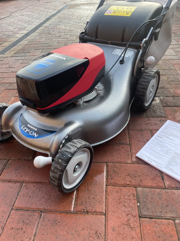 image for 18” Honda izy cordless lawnmower 