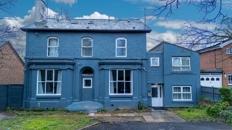 Long term stays Free parking Broadgreen Liverpool