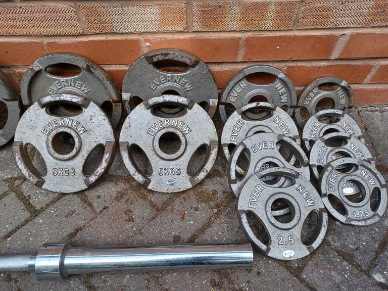 INTERLOCKING OLYMPIC WEIGHTS PLATES SET & 7FT / 20KG OLYMPIC BARBELL