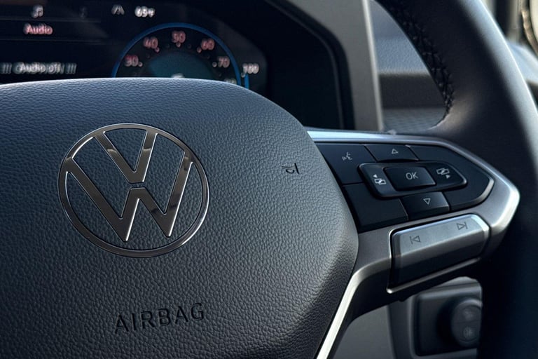 2025 Volkswagen Transporter 160kW 65kWh Commerce Pro Van Auto Van Automatic