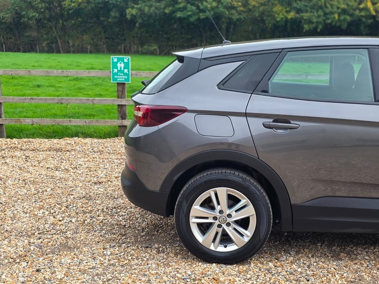 Vauxhall Grandland X SE