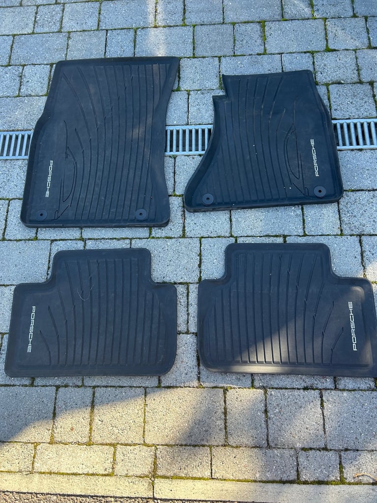 GENUINE PORSCHE MACAN 95B 2014-2024 MK1 Heavy Duty Rubber Floor Mat set