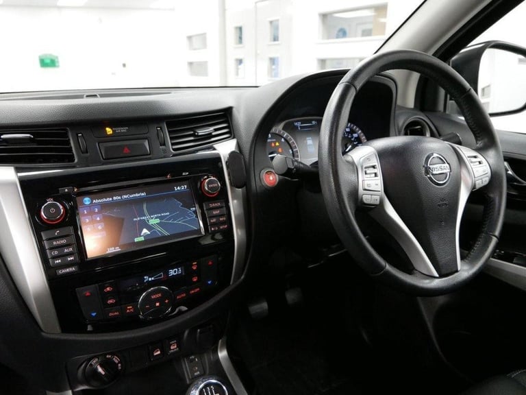 2018 NISSAN NAVARA 2.3 DCI 190 BHP TEKNA EDITION 4WD MANUAL ( NO VAT ! )