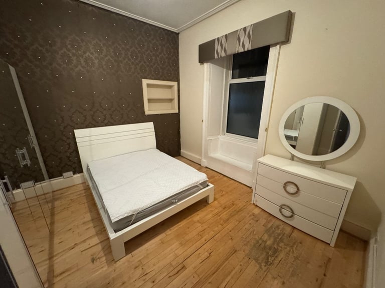 6 bedroom to let 