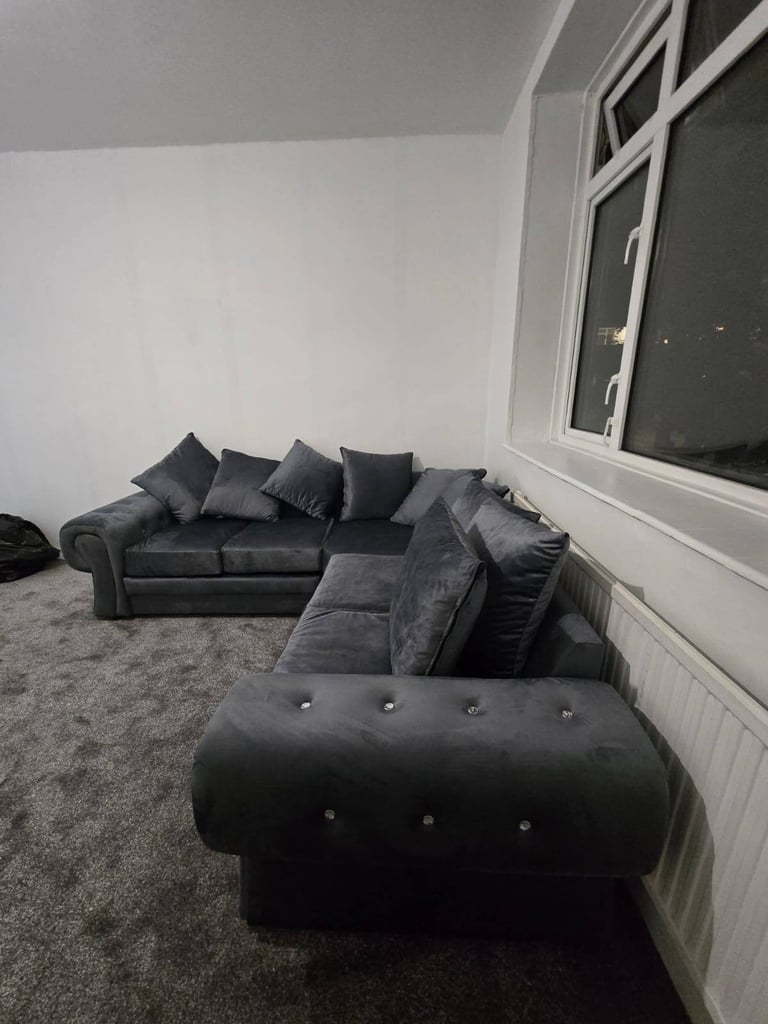 image for Higher Quality New Verona Corner Sofa Dark Grey BRAND NEW ~~~ Same Day Delivery