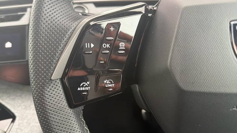 2025 Peugeot 3008 1.2 Hybrid 136 GT 5dr e-DSC6 HATCHBACK PETROL Automatic