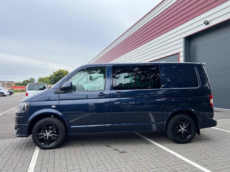 2015 Volkswagen Transporter 2.0 180PS Highline Kombi Van DSG WINDOW VAN Diesel Automatic