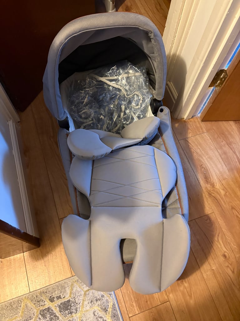 Graco travel system 