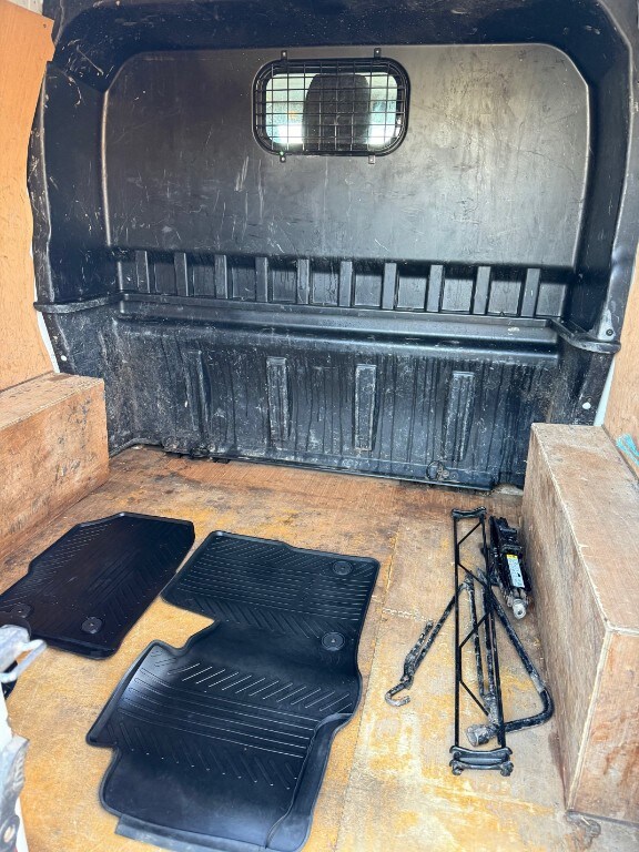 2020 Ford Transit Custom 2.0 EcoBlue 105ps Low Roof D/Cab Leader Van PANEL VAN DIESEL Manual