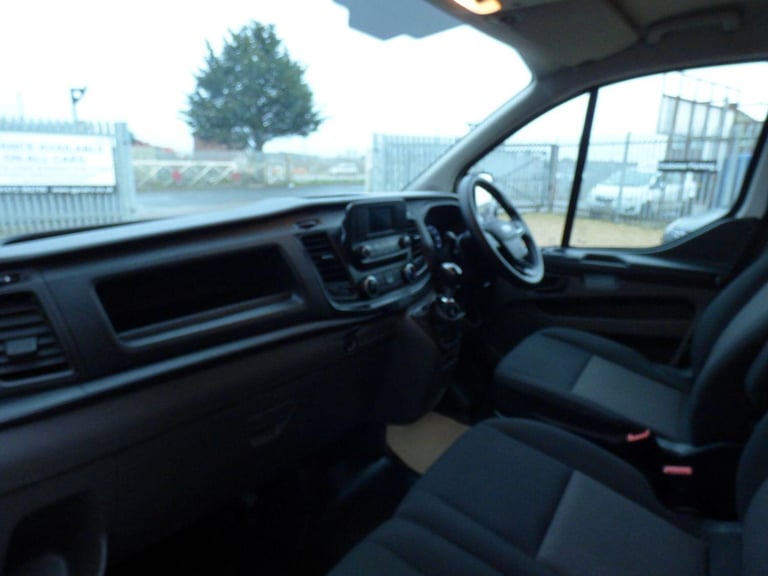 FORD TRANSIT CUSTOM 2.0 Transit Custom Leader Van 300 L2 2.0L EcoBlue 130PS FWD