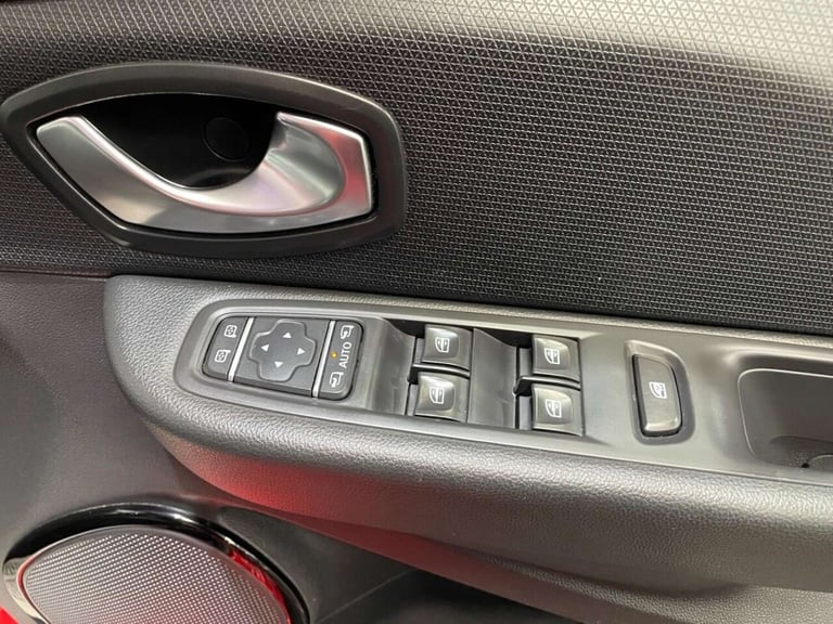 2019 Renault Clio 0.9 TCE 90 GT Line 5dr HATCHBACK PETROL Manual