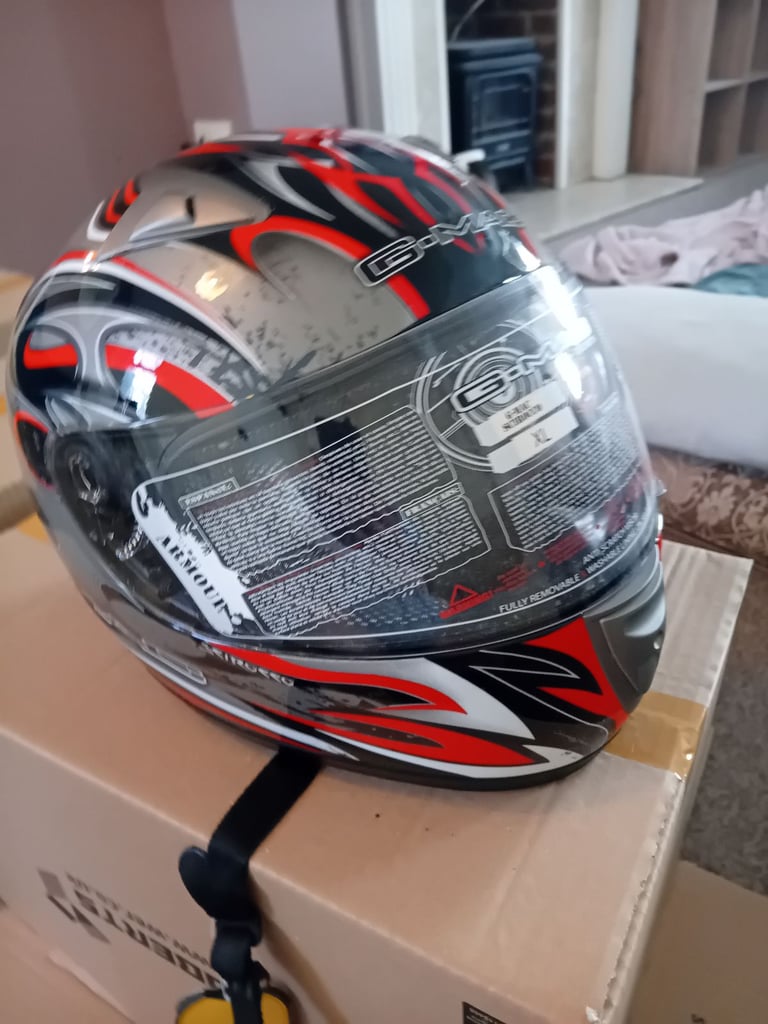 Full face helmet 