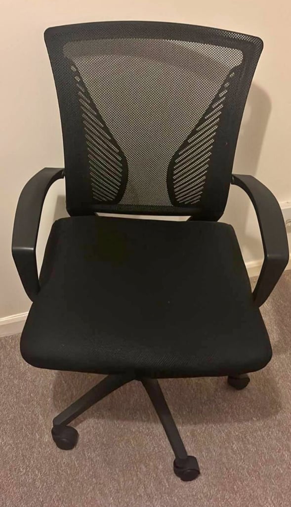 Black Mesh Back Adjustable Office Desk Chair