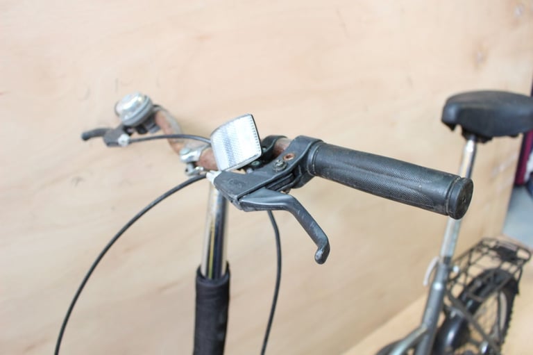 Black compact stowaway folding bike. Good working condition. Shopping. S size