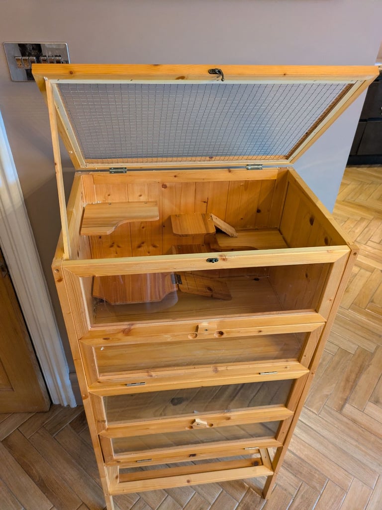 Wooden hamster cage 