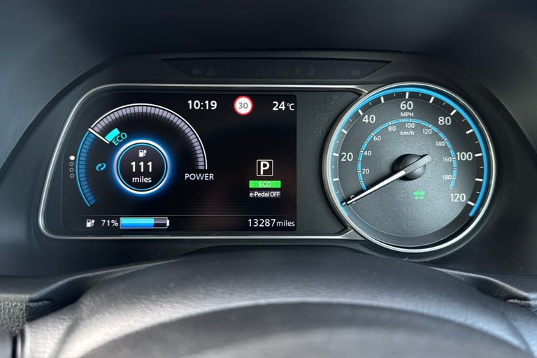  Nissan Leaf 40kwh Tekna Hatchback 5dr Electric Auto 150 Ps Electric