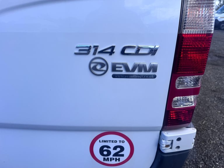 Mercedes Sprinter 314 MWB 13 Seat Minibus. Aircon. Auto. FSH. Reverse Cam. 