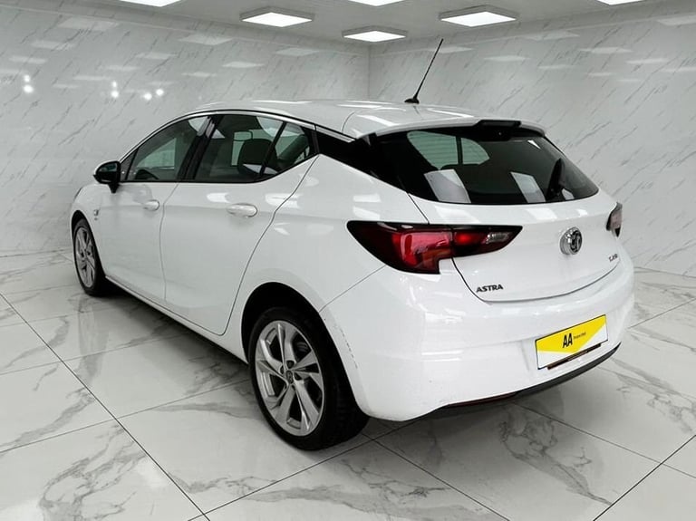 2018 Vauxhall Astra 1.4i Turbo SRi Hatchback 5dr Petrol Manual Euro 6 (150 ps) Hatchback Petrol M...