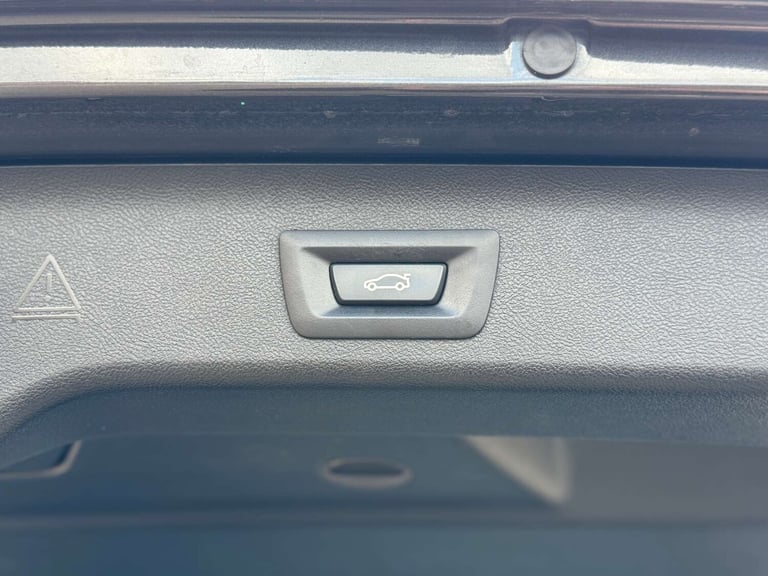 2018 BMW 5 Series 520d xDrive M Sport 5dr Auto ESTATE DIESEL Automatic