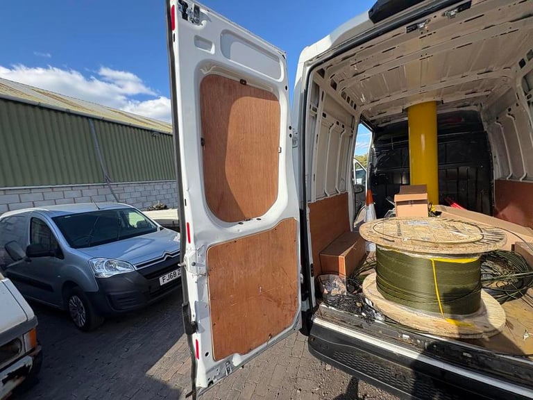 2015 Iveco Daily Daily 35S13 MWB Cherry Picker DIESEL Manual