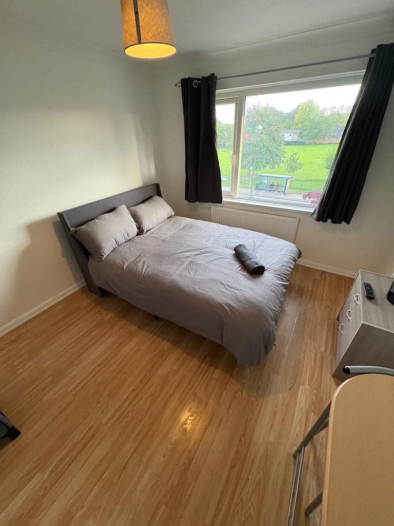 Rooms to rent Gatwick 