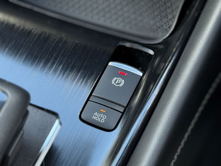 2021 Nissan Qashqai 1.3 DiG-T MH 158 N-Connecta 5dr 4WD Xtronic HATCHBACK PETROL Automatic