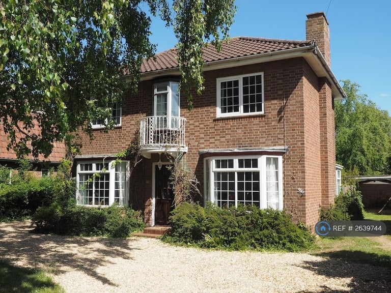 4 bedroom house in Histon Road, Cambridge, CB4 (4 bed) (#2639744)