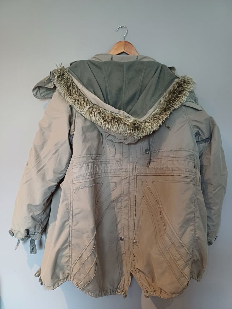 Lambretta khaki fishtail parka size M