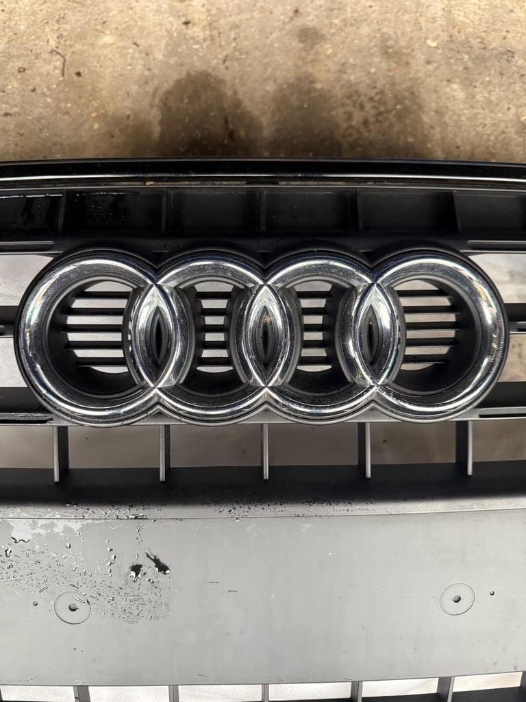 Audi A5 front grille