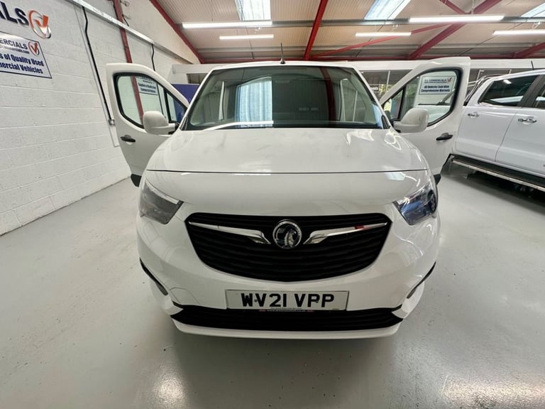 2021 21 VAUXHALL COMBO 1.5 TURBO D 2000 SPORTIVE L1 H1 * 44,467 3 SEATER * DIESE