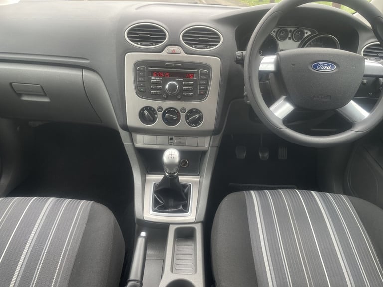FORD FOCUS 1.6 Style 2010