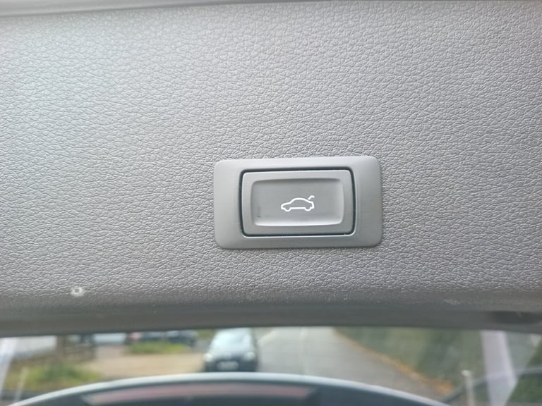 2022 AUDI E-TRON 230KW QUATTRO ESTATE  REPAIRABLE SALVAGE 