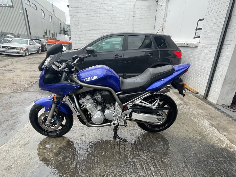 Yamaha, FZS, 2001, 998 (cc)