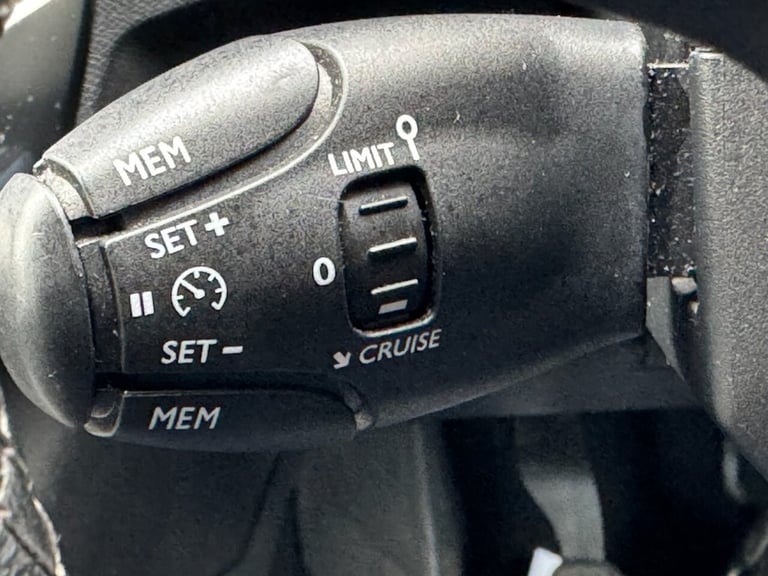 2021 Peugeot 3008 Allure MPV Diesel Manual