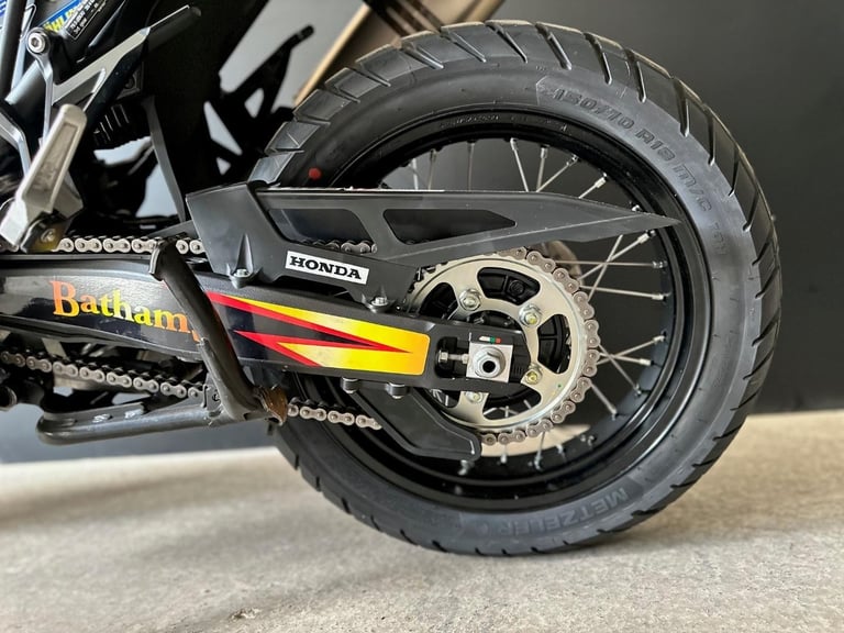 STUNNING LOW MILEAGE 2016/16 HONDA CRF1000 AFRICA TWIN DCT MOTORCYCLE 