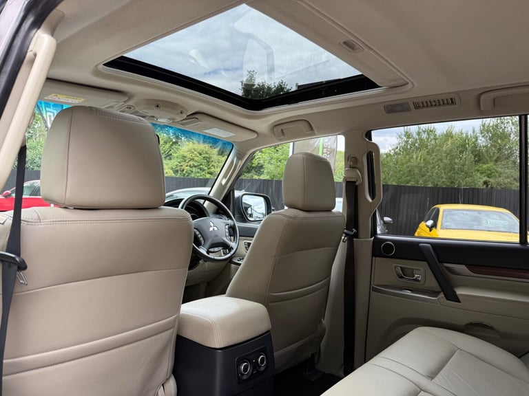 2013 Mitsubishi Shogun 3.2 DI-DC [197] SG3 5dr Auto ESTATE DIESEL Automatic