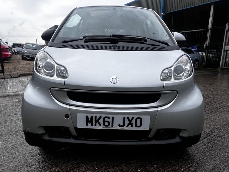 2011 smart fortwo 1.0 MHD Passion Coupe 2dr Petrol SoftTouch Euro 5 (s/s) (71 bhp) Coupe Petrol A...