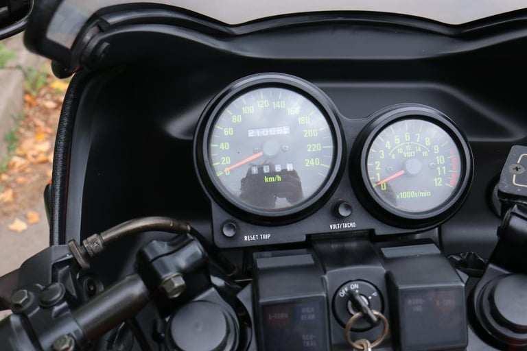 Kawasaki GPZ 1100 GPZ1100 1984 just 13,053 miles from new STAGGERING CONDITION!