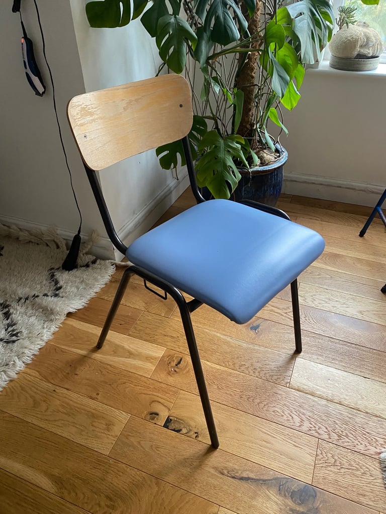 Plywood school chair 