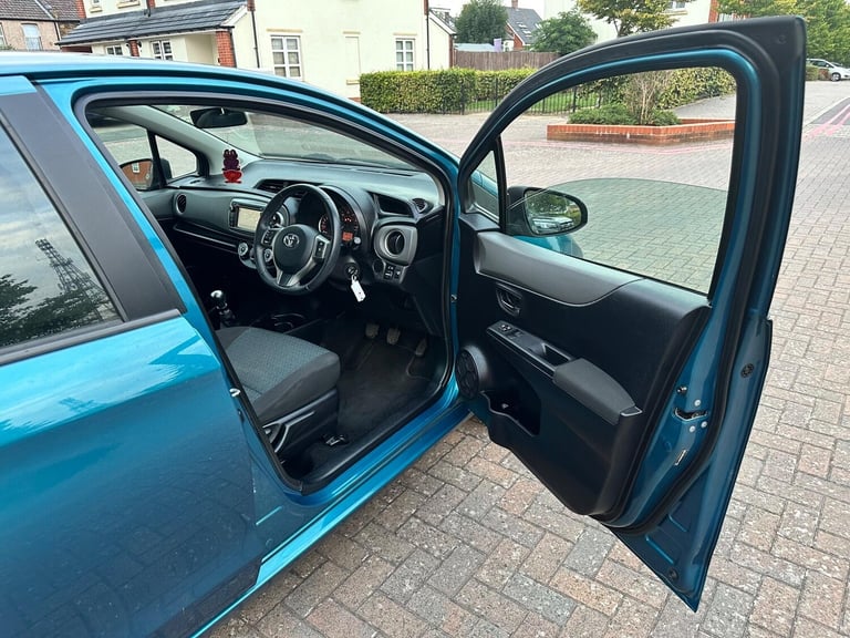 2013 Toyota Yaris 1.33 Dual VVT-i TR Euro 5 5dr HATCHBACK Petrol Manual