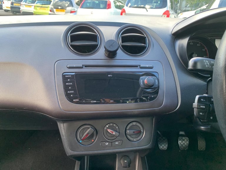 2013 SEAT Ibiza 1.4 SE Euro 5 5dr HATCHBACK Petrol Manual
