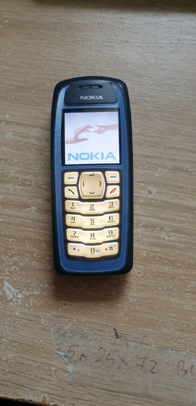 Nokia 3100 O2 blue white classic mobile phone 100% working condition
