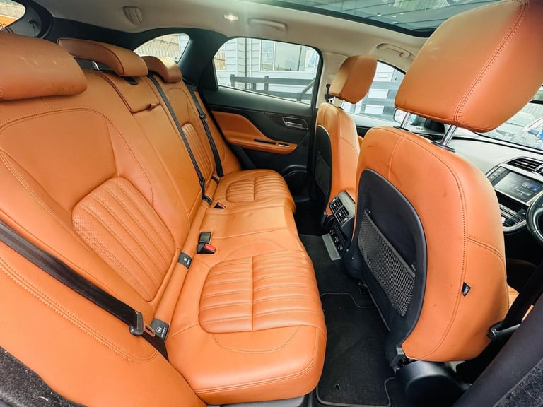 2017 Jaguar F-Pace 2.0d Portfolio 5dr Auto AWD ESTATE DIESEL Automatic