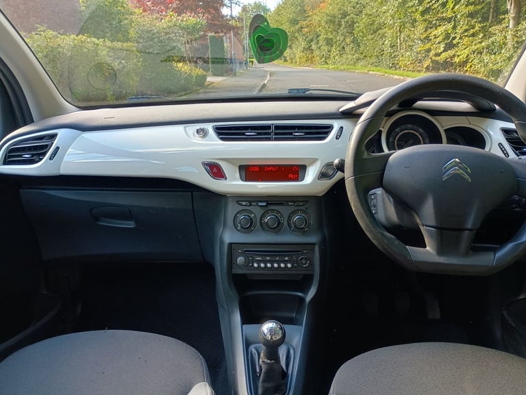 Citroen, C3, Hatchback, 2012, Manual, 1360 (cc), 5 doors